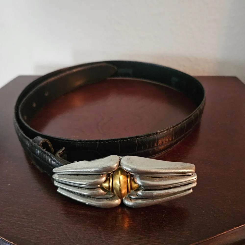 CARLISLE Vintage Leather Black‎ Belt  Adjustable Silver and Gold Buckle Sz S USA